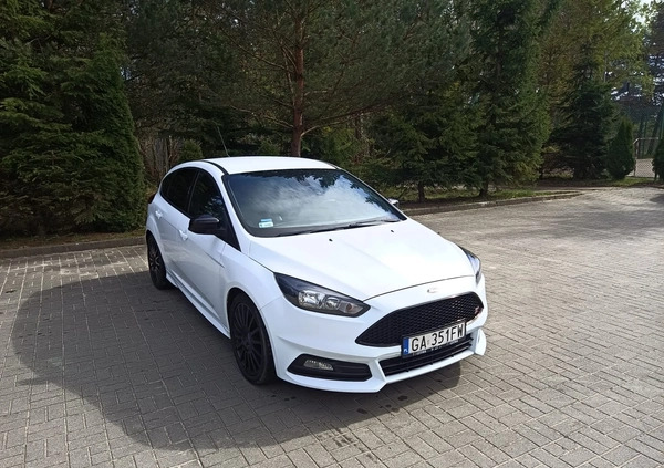 Ford Focus cena 52000 przebieg: 185000, rok produkcji 2015 z Gdynia małe 106